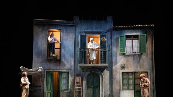 In scena gli eroi della strada secondo Raffaele Viviani