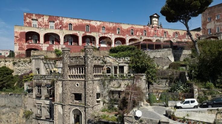 Napoli, il Comune cerca fondi per il restauro di Villa Ebe: “Stop al degrado”