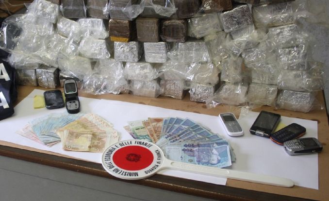 Gallarate, hashish nel serbatoio dell'auto: tre arresti