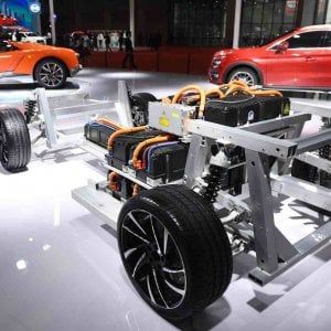 Auto elettrica, la batteria da mille chilometri in arrivo dalla Cina
