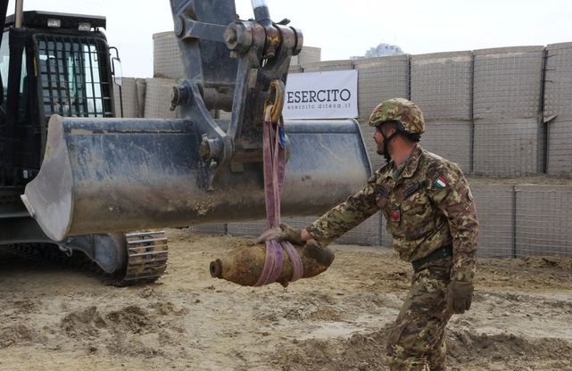 Bologna, 3.400 evacuati per una bomba della Guerra