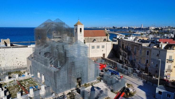 L’opera di Tresoldi cambia lo skyline di Bari: conto alla rovescia in piazza San Pietro