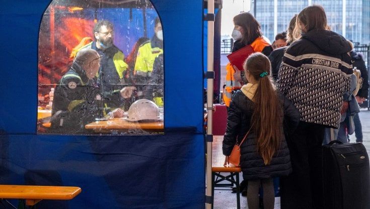 La rete delle case per ospitare i profughi ucraini: "Nel nostro Airbnb nonna e nipote hanno trovato tre giorni di pace"
