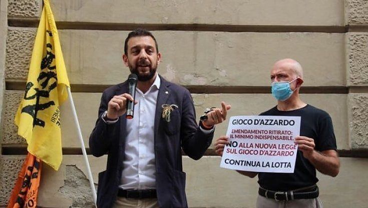 Gioco d'azzardo, minacce di morte al consigliere regionale Pd che in Piemonte difende la legge in pericolo