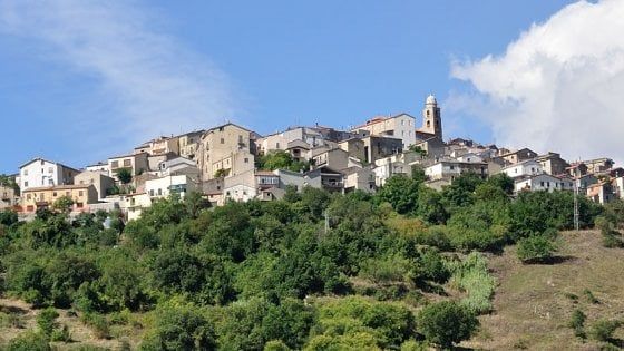 Tifoserie rivali, uomo investito muore nel Potentino