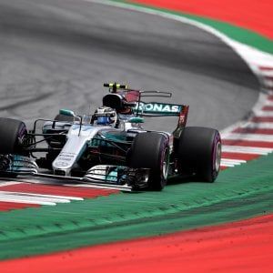 F1, Gp Austria: Bottas in pole, Vettel è secondo. Hamilton partirà ottavo