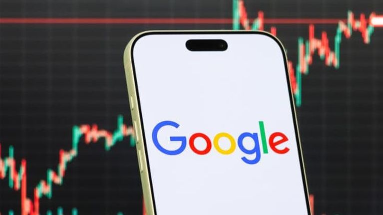 Google e il paradosso dell'IA: più ricerche e più ricavi, ma il titolo crolla in Borsa. Ecco perché