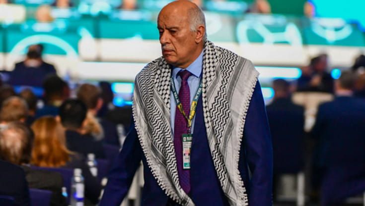 Il presidente della federcalcio palestinese non ha il visto per entrare negli Usa: resta bloccato in Messico
