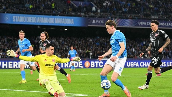 Le pagelle di Napoli-Eintracht: Milinkovic all’altezza, McTominay irriconoscibile