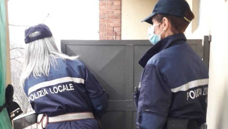 Sgomberata casa Atc in corso Lecce: via famiglia di sette persone 