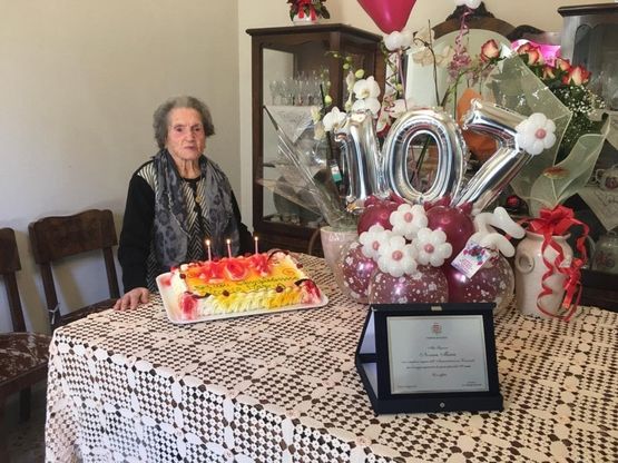 Paceco, festa per i 107 anni di nonna Maria