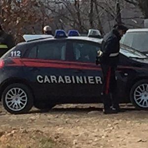 Roma, picchiano una donna e le danno fuoco a Casal del Marmo: fermate tre persone