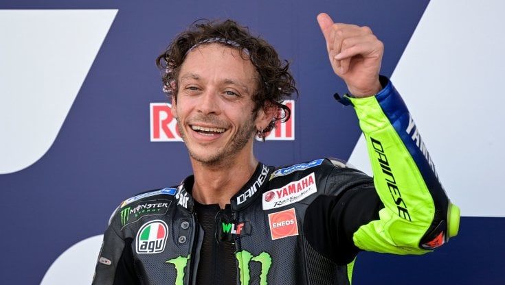 MotoGp, Dovizioso insieme a Rossi è più di una ipotesi. Valentino: "Sarebbe bellissimo"