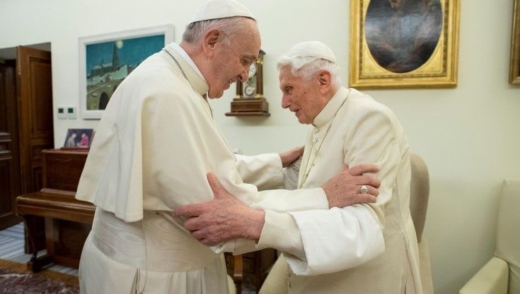 Quando Benedetto XVI disse a monsignor Georg “Si può fare un altro Papa”