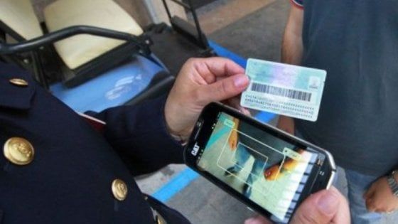 Campania, controlli nelle stazioni: 622 identificati, 2 indagati