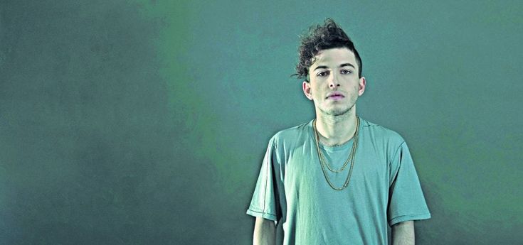 Crudo e violento, l'hip hop di Lowlow fa impazzire i social 