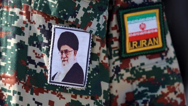 Khamenei, l’ayatollah da 40 anni alla guida dell’Iran e la partita per la sua successione