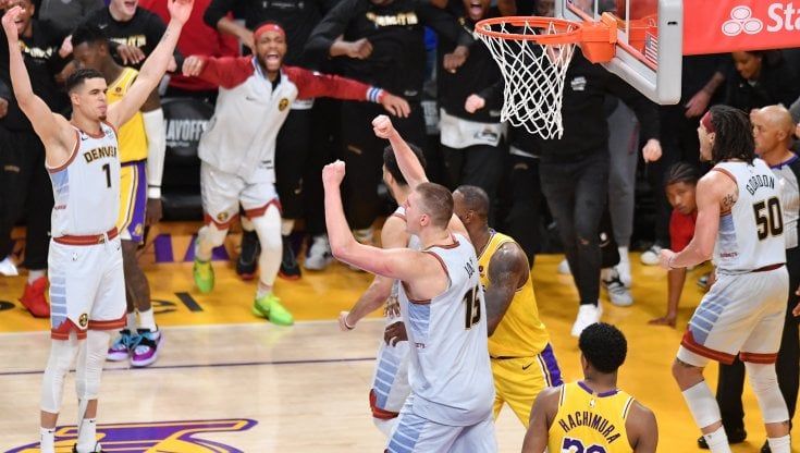 Playoff Nba, Denver per la prima volta alle Finals. Cappotto ai Lakers, i dubbi di Lebron: ''Devo riflettere sul futuro''
