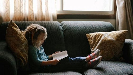 Scuole chiuse per coronavirus, gli scrittori per bambini creano un sito di storie e giochi contro la noia