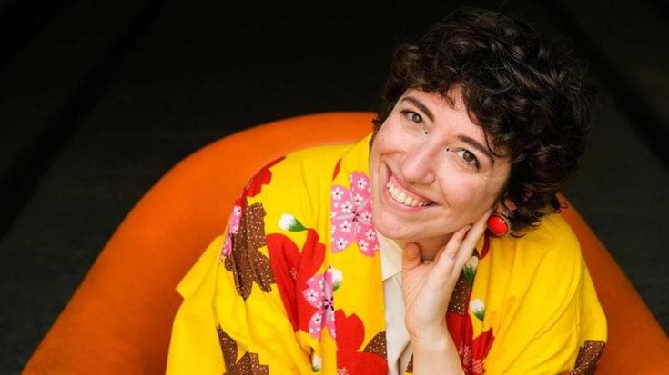 Gabriella Dal Lago con “Giorni futuri” narra delle relazioni sospese e dà voce a una generazione