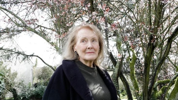 Annie Ernaux scoperta dalla Gen Z: “Ma che fatica scrivere dopo il Nobel”