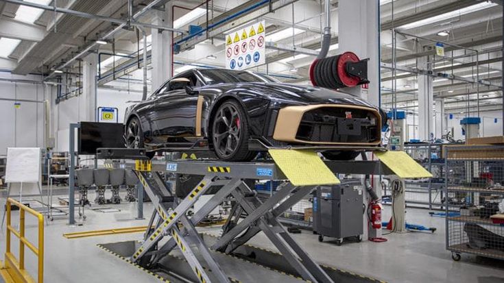 Non solo auto elettriche: l’ibrido sopravvive alla scadenza del 2035