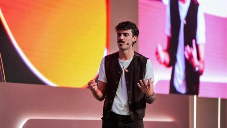 “Creiamo robot sensibili, con braccia morbide per prendere la frutta e interagire con le persone”