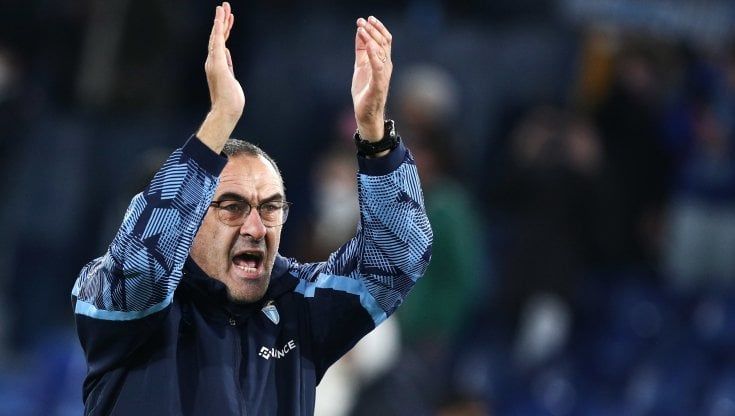 Lazio, Sarri: "Il derby è unico. La battuta di Mourinho? Non fumo più da giorni"