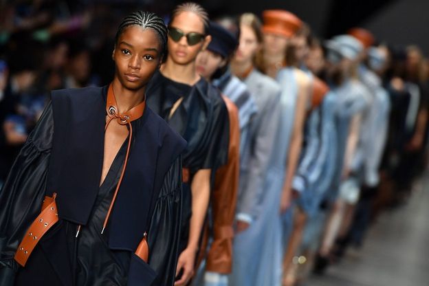Milano moda donna: il calendario delle sfilate e delle presentazioni per l'a/i 2021-2022 