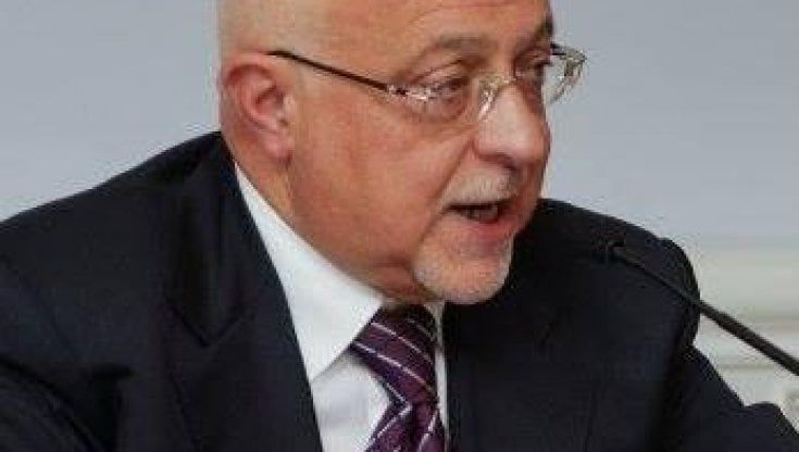 Scuola, addio a Stefano Milda: lo storico preside del liceo di Massafra è morto a 69 anni