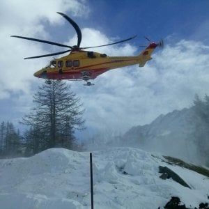Ceresole, escursionista muore per un malore vicino al rifugio del Jervis