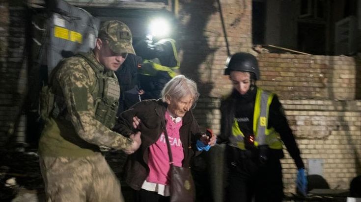 Guerra Ucraina-Russia, le news del 24 aprile. Media: Gb verso la rinuncia all’invio di peacekeeper in Ucraina. Trump: Putin si è offerto di fermare la guerra
