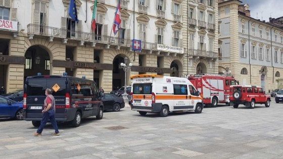 Torino, busta sospetta per il presidente del Piemonte: allarme in piazza Castello