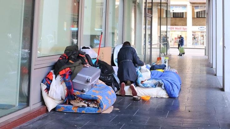 Assegno di inclusione, respinte quasi la metà delle domande. “Così aumenta la povertà”