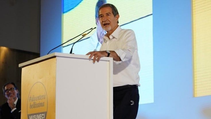 Musumeci a Catania tenta la prova di forza: "Mi ricandido a governatore della Sicilia"