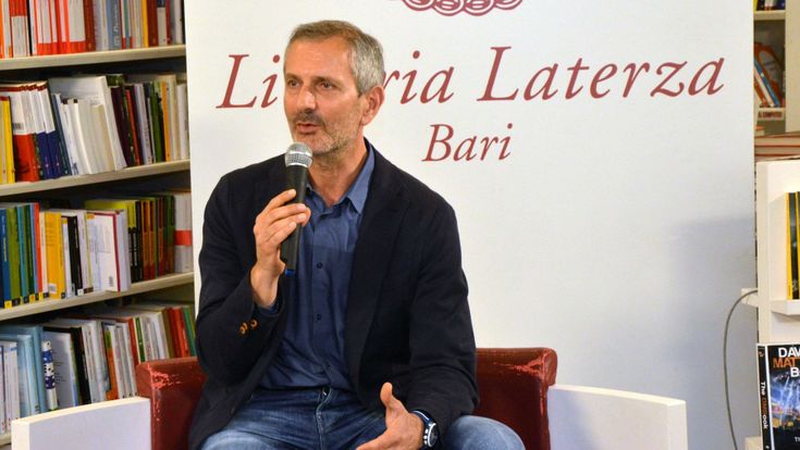 Carofiglio: 'Con il maresciallo Fenoglio vi svelo i segreti dell'investigazione'