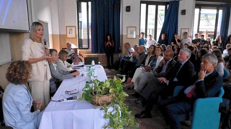 Ritorno a scuola, in Lombardia 624 classi in meno: l’inverno demografico svuota le aule