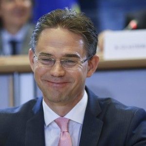 Commissione Ue, ok ai bilanci di Italia e Francia