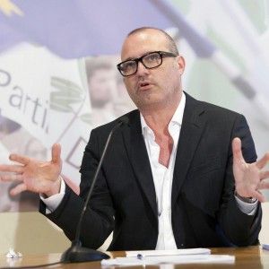 Il segretario regionale Bonaccini "Pd straordinario in Emilia, ma se non innova paga dazio"