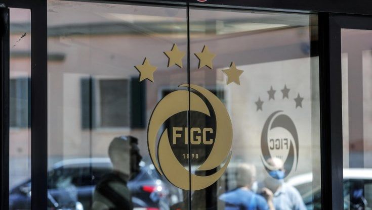 Serie A, Figc: accordo con club per stipendi marzo pagati a giugno