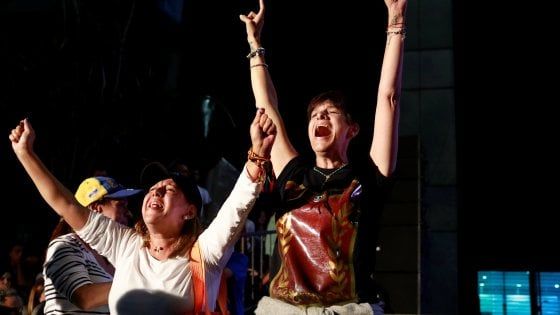 Venezuela, referendum contro Maduro: 2 morti. Vince il 'no', ma opposizione resta delusa