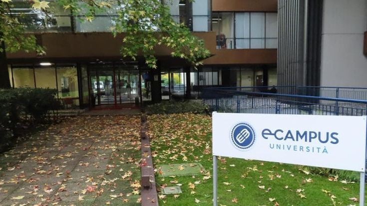 Corsi per i precari della scuola, in Liguria li fa solo eCampus, dove lavorò il ministro Valditara