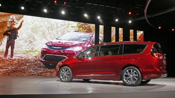 Auto a guida autonoma, Google userà le Chrysler Pacifica