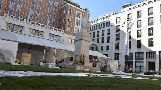 Milano, Palazzo Marino vuole piazza Affari con piante e cespugli per tenere lontano le auto