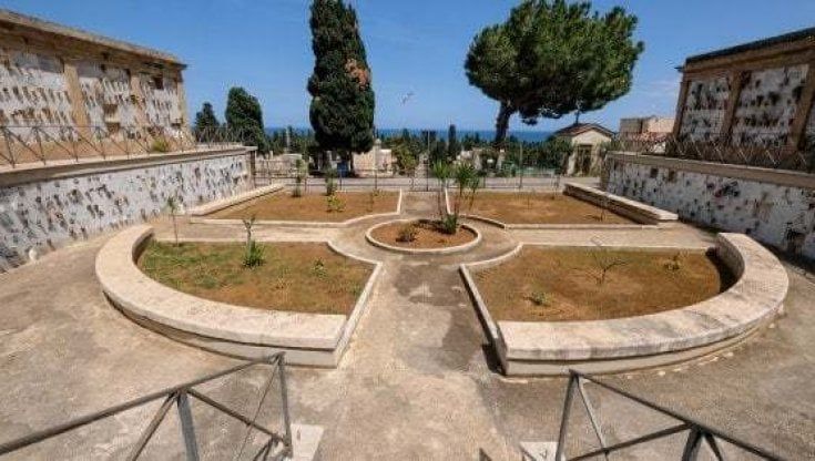 Palermo, emergenza cimiteri: salme trasferite per la cremazione