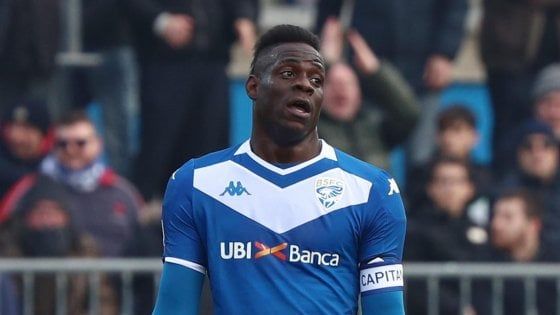 Ricatto sessuale a Mario Balotelli, una ragazza diciottenne rischia il processo