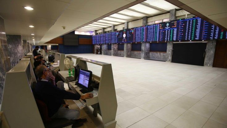 Le Borse di oggi, 3 gennaio. L'inflazione tedesca frena oltre le attese, Europa positiva