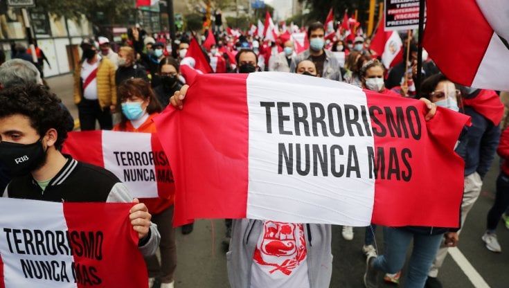 Perù, disputa sul cadavere di Guzmán, il "Pol Pot delle Ande"