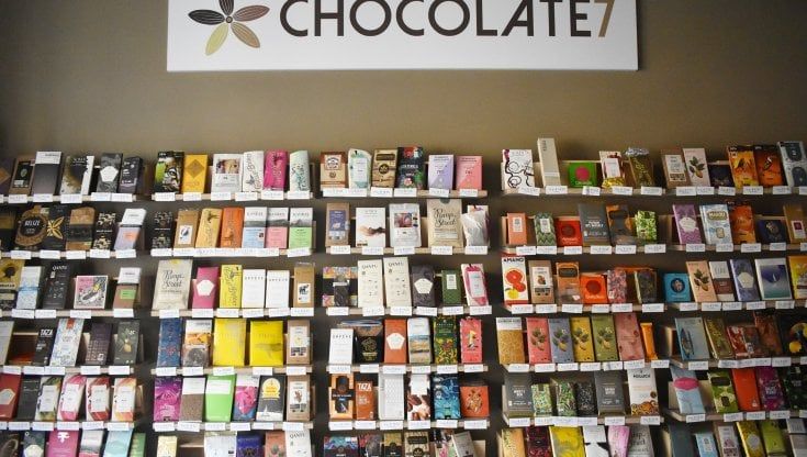 Entrare da Chocholate7 è come un viaggio nella fabbrica di cioccolato