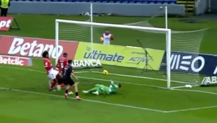 Il gol clamorosamente fallito a porta vuota da Andrea Belotti, nuovo centravanti del Benfica